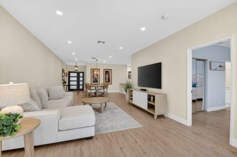 8350 Springlake Drive, Boca Raton FL - photo 11 of 54