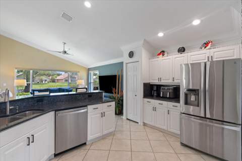 6929 Grenelefe Road, Boynton Beach FL - photo 13 of 34