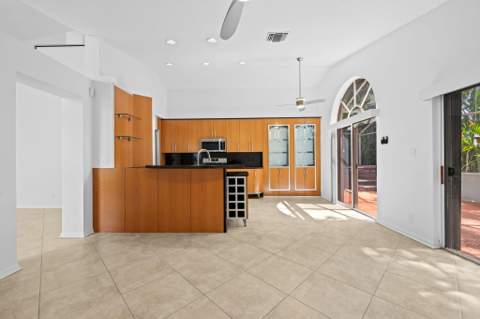2712 Cayenne Avenue, Cooper City FL - photo 9 of 36