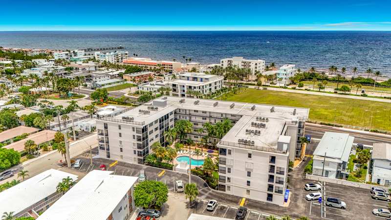 2 bedroom Condominium at 4117 Bougainvilla Drive #207, Leisure By The Sea East Condo, Lauderdale-By-The-Sea — photo 1