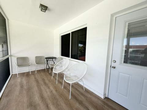 580 Egret Drive #305, Hallandale Beach FL - photo 12 of 20