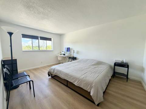 580 Egret Drive #305, Hallandale Beach FL - photo 6 of 20