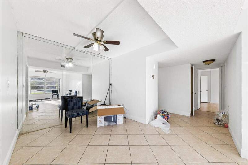 2 bedroom Condominium at 4156 Inverrary Drive, Manors Of Inverrary I-3, Lauderhill — photo 4