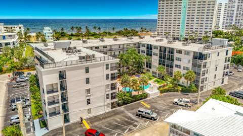 4117 Bougainvilla Drive #207, Lauderdale-By-The-Sea FL - photo 7 of 47