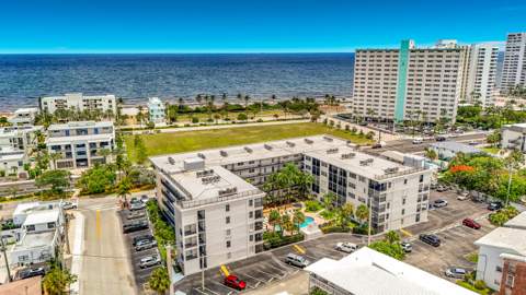 4117 Bougainvilla Drive #207, Lauderdale-By-The-Sea FL - photo 8 of 47