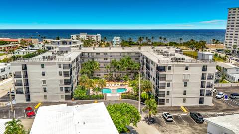 4117 Bougainvilla Drive #207, Lauderdale-By-The-Sea FL - photo 11 of 47