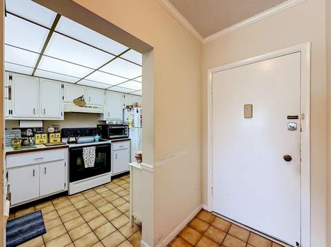 4117 Bougainvilla Drive #207, Lauderdale-By-The-Sea FL - photo 17 of 47