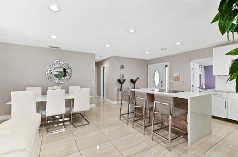 124 Davis Road, Palm Springs FL - photo 14 of 44