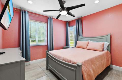 124 Davis Road, Palm Springs FL - photo 19 of 44