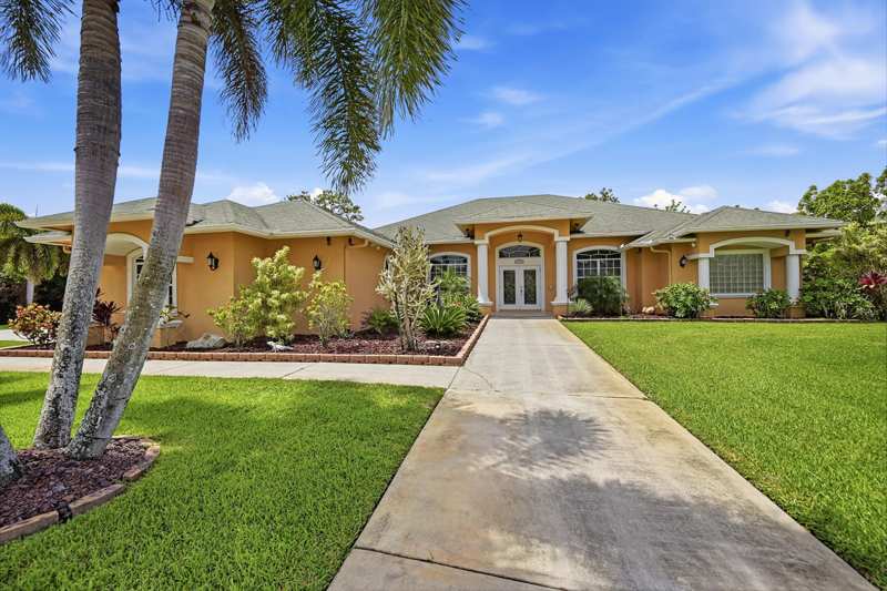 4 bedroom Single Family Residence at 14310 N 85th Rd Road, Loxahatchee, The Acreage — photo 1