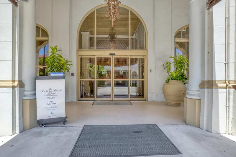 1 bedroom Condominium at 235 Sunrise Avenue, Palm Beach Hotel Condo, Palm Beach — photo 1