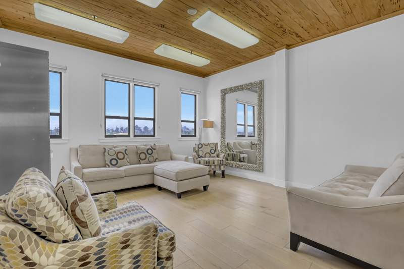 1 bedroom Condominium at 235 Sunrise Avenue, Palm Beach Hotel Condo, Palm Beach — photo 5