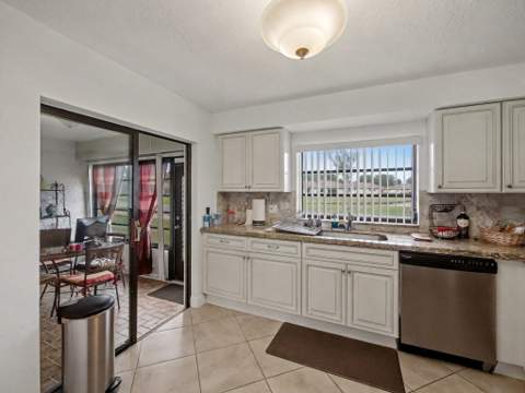 4759 Storkwood Terrace #A, Boynton Beach FL - photo 7 of 19