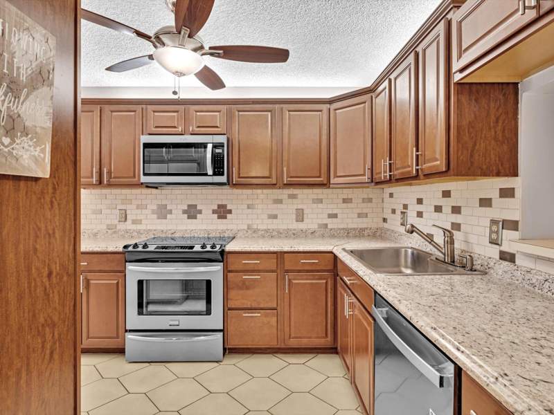 2 bedroom Condominium at 10143 Mangrove Drive #203, Banyan Springs, Boynton Beach — photo 4