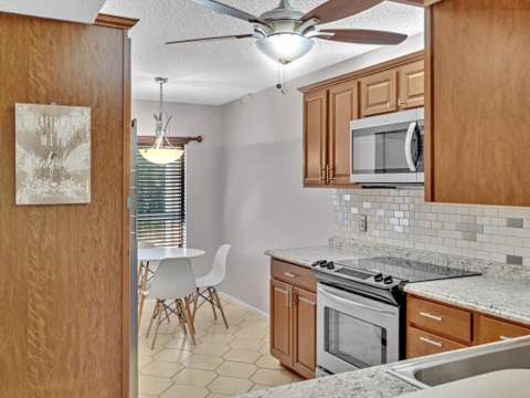 10143 Mangrove Drive #203, Boynton Beach FL - photo 7 of 73