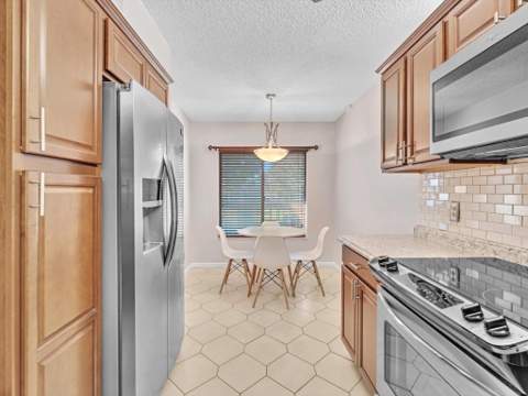 10143 Mangrove Drive #203, Boynton Beach FL - photo 8 of 73