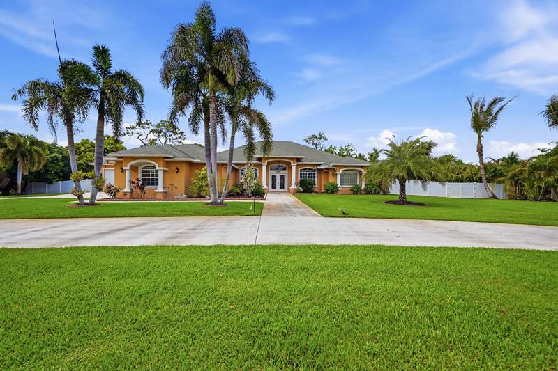4 bedroom Single Family Residence at 14310 N 85th Rd Road, Loxahatchee, The Acreage — photo 2