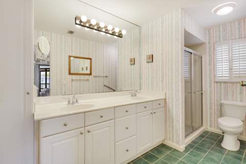 1127 E Seminole Avenue #15b, Jupiter FL - photo 18 of 37