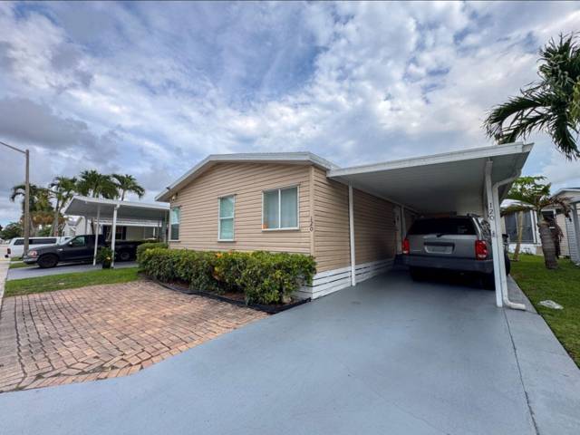 120 Plantation Boulevard #120
