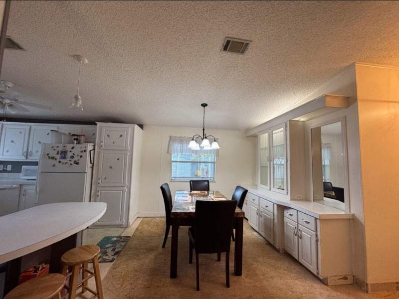 3 bedroom Mobile Home at 120 Plantation Boulevard #120, Plantation Beach Park, Lake Worth — photo 3