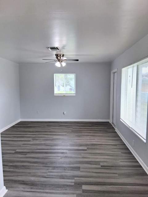 2302 Avenue M, Riviera Beach FL - photo 10 of 20
