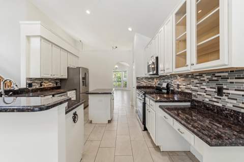 3070 SW Captiva Court, Palm City FL - photo 16 of 44