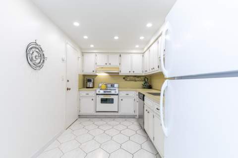 405 N Ocean Boulevard #815, Pompano Beach FL - photo 12 of 21