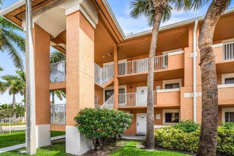 6900 SW 39Th Street #101J, gated community for sale in Davie
