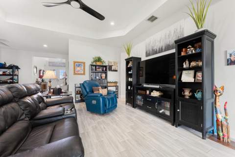 13530 Spruce Pine Drive, Westlake FL - photo 7 of 43