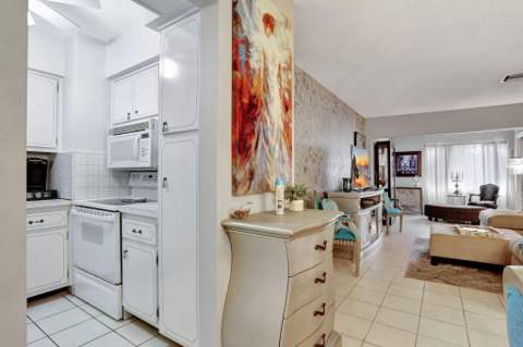2131 NE 42nd Court #210e, Lighthouse Point FL - photo 6 of 24