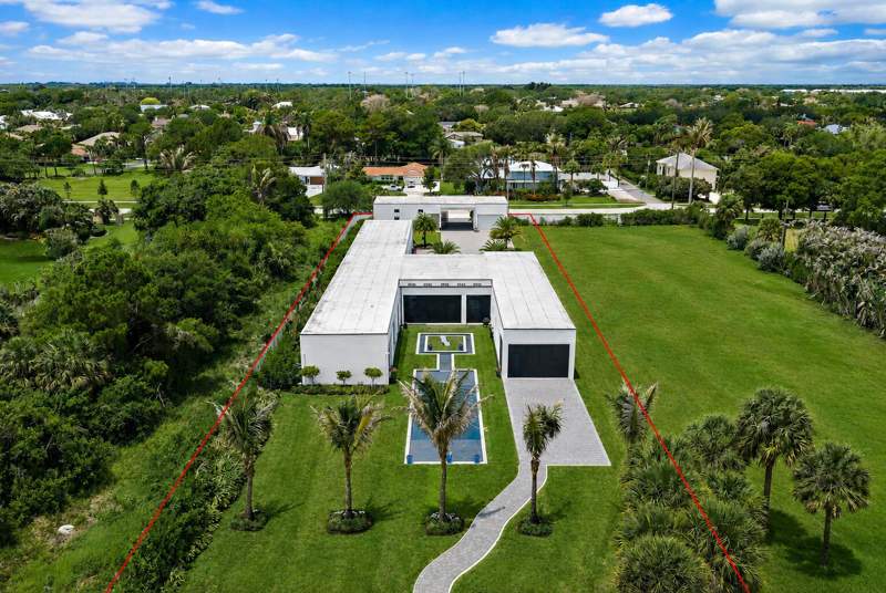5 bedroom Single Family Residence at 9741 SE Gomez Avenue, Gomez, Hobe Sound — photo 4