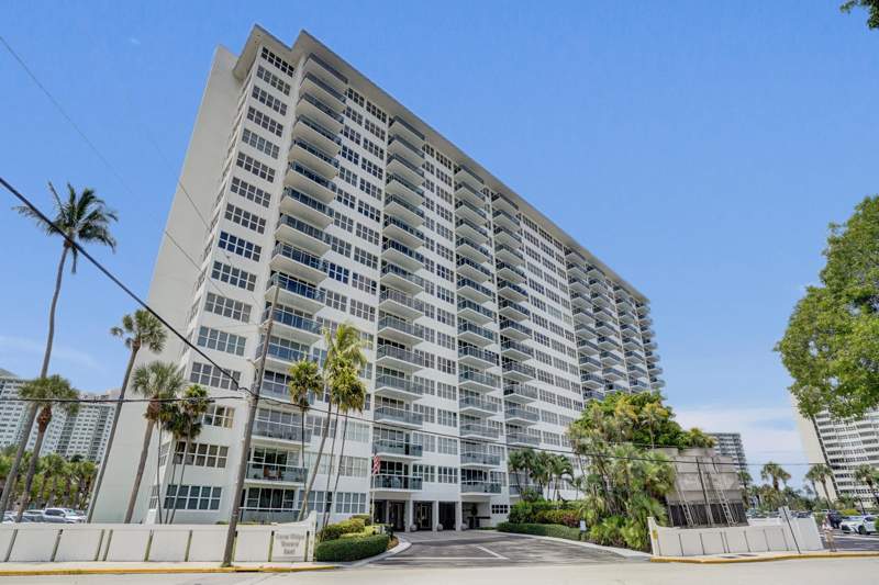 2 bedroom Stock Cooperative at 3300 NE 36th Street #1621, Coral Ridge Towers East Co-Op, Fort Lauderdale — photo 3