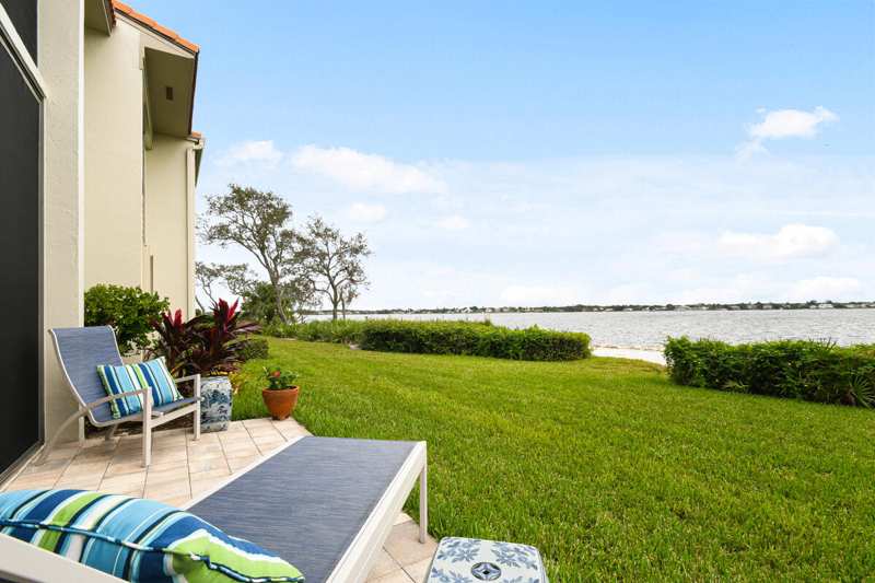 2 bedroom Condominium at 2570 NW Seagrass Drive #3a, Harbour Ridge Yacht & Country Club - Bayhead Villa, Palm City — photo 1
