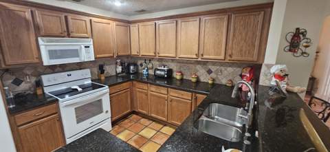 11453 Lakeview Drive #4a, Coral Springs FL - photo 15 of 44