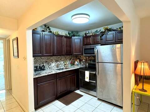 12 Windsor A #12, West Palm Beach FL - photo 8 of 48