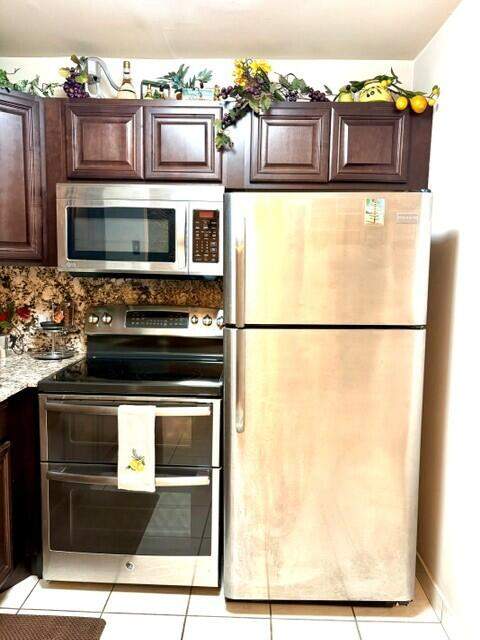 12 Windsor A #12, West Palm Beach FL - photo 7 of 48