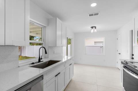 22171 SW 62nd Avenue, Boca Raton FL - photo 6 of 41