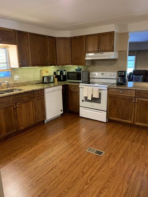 14 Del Prado Street, Port St. Lucie FL - photo 12 of 28