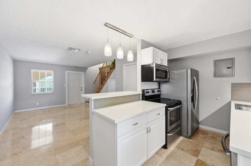 2 bedroom Condominium at 905 NE 28th Street #206, Annies Castle Condo, Wilton Manors — photo 1