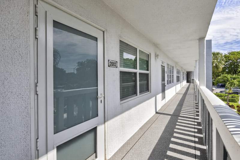 2 bedroom Condominium at 2002 Berkshire A #2002, Berkshire A Condo, Deerfield Beach — photo 2
