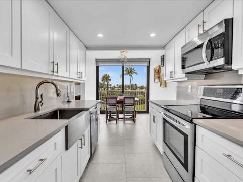 3360 S Ocean Boulevard #2a, Palm Beach FL - photo 9 of 46