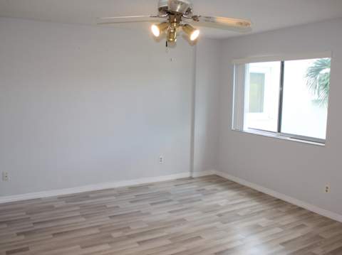 6698 N 10th Ave Avenue #218, Lake Worth FL - photo 11 of 24