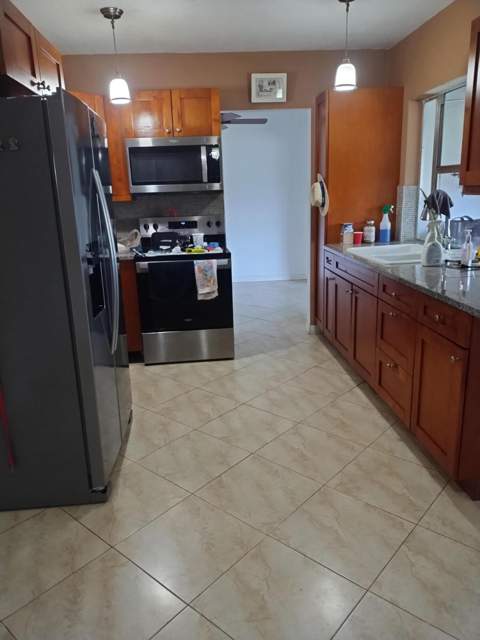 6810 NW 75th Street, Tamarac FL - photo 11 of 18
