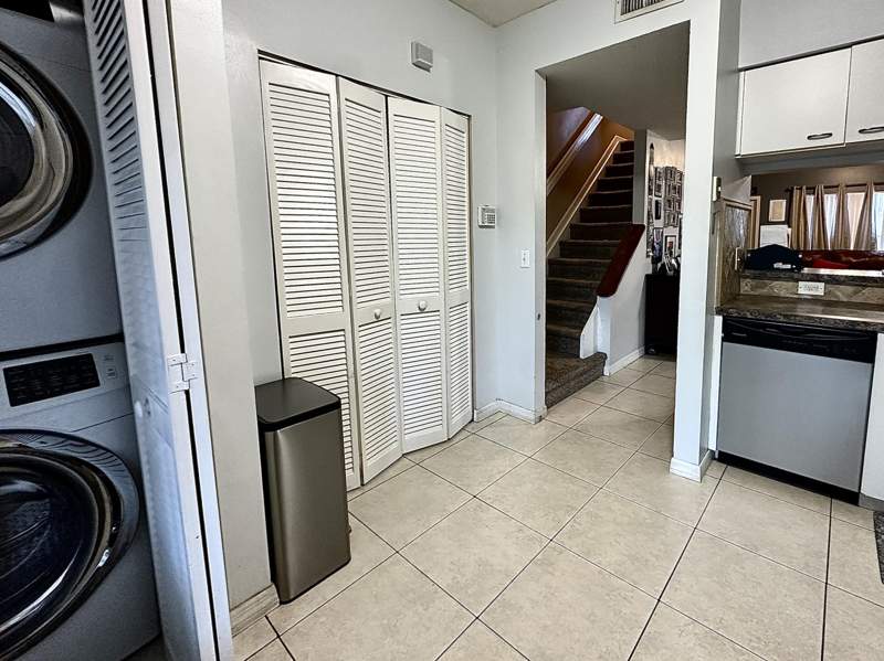 2 bedroom Townhouse at 5336 Jubilee Way #189, Fiesta, Margate — photo 5