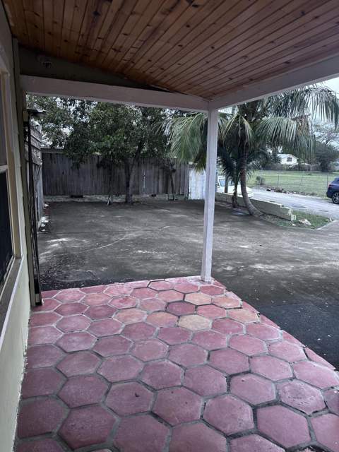 130 NE 4th Avenue, Boynton Beach FL - photo 20 of 31