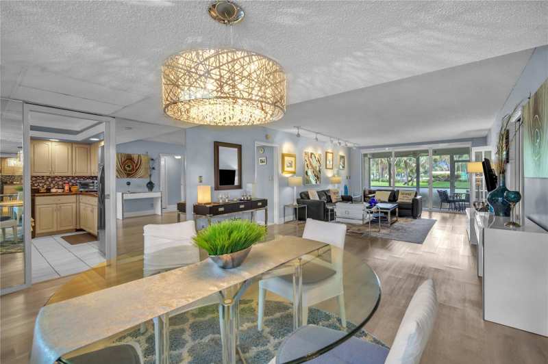 3 bedroom Condominium at 400 Oaks Lane #115, No 1 Palm-Aire Country Club, Pompano Beach — photo 1