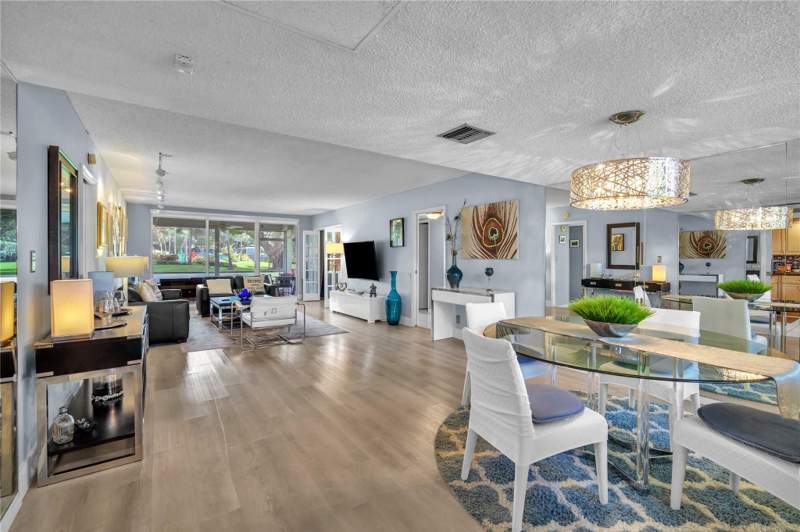 3 bedroom Condominium at 400 Oaks Lane #115, No 1 Palm-Aire Country Club, Pompano Beach — photo 5