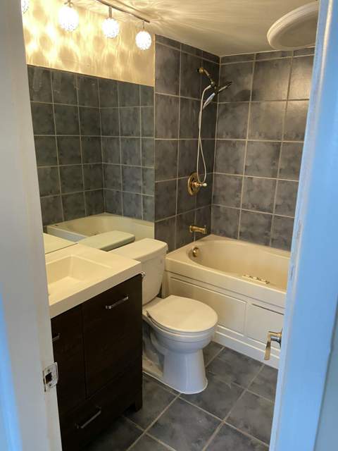 1040 SE 4th Avenue #222, Deerfield Beach FL - photo 13 of 29