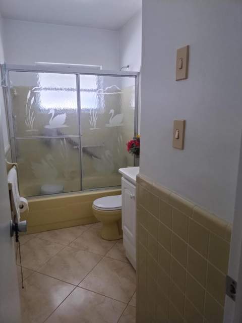 6810 NW 75th Street, Tamarac FL - photo 15 of 18