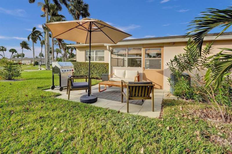 1 bedroom Condominium at 2592 E Dudley Dr Drive #A, Cresthaven Villas Condo 25, West Palm Beach — photo 3